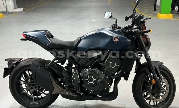 Oofamaa Honda CB Beige Doqdoqqee iti Nairobi keessatti Nairobi keessatti Oofamaa Honda CB Beige Doqdoqqee iti Nairobi keessatti Nairobi keessatti