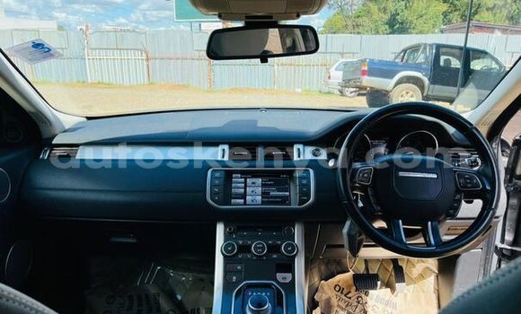 Nunua Ilio tumika Range Rover Evoque Fedha Gari ndani ya Machakos nchini Nairobi Nunua Ilio tumika Range Rover Evoque Fedha Gari ndani ya Machakos nchini Nairobi