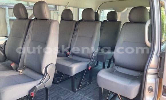 Nunua Ilio tumika Toyota Hiace Nyeupe Gari ndani ya Machakos nchini Nairobi Nunua Ilio tumika Toyota Hiace Nyeupe Gari ndani ya Machakos nchini Nairobi