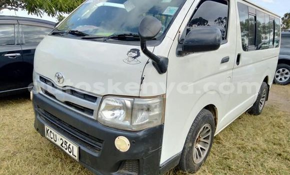 Nunua Ilio tumika Toyota Hiace Nyeupe Gari ndani ya Machakos nchini Nairobi Nunua Ilio tumika Toyota Hiace Nyeupe Gari ndani ya Machakos nchini Nairobi