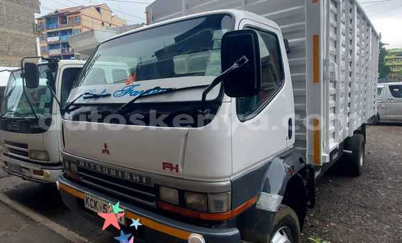 Nunua Ilio tumika Mitsubishi Freeca Nyeupe Gari ndani ya Busia nchini West Kenya