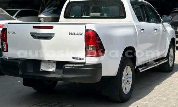 Buy Used Toyota Hilux White Car in Bute in Northeast Kenya Buy Used Toyota Hilux White Car in Bute in Northeast Kenya