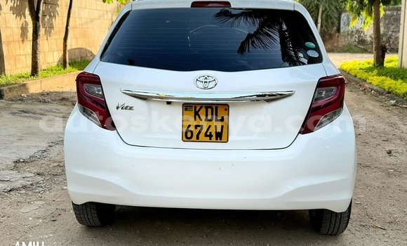 Nunua Ilio tumika Toyota Vitz Nyeupe Gari ndani ya Machakos nchini Nairobi Nunua Ilio tumika Toyota Vitz Nyeupe Gari ndani ya Machakos nchini Nairobi