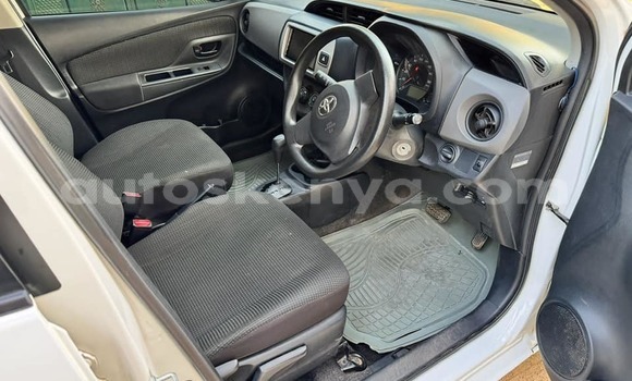 Nunua Ilio tumika Toyota Vitz Nyeupe Gari ndani ya Machakos nchini Nairobi Nunua Ilio tumika Toyota Vitz Nyeupe Gari ndani ya Machakos nchini Nairobi