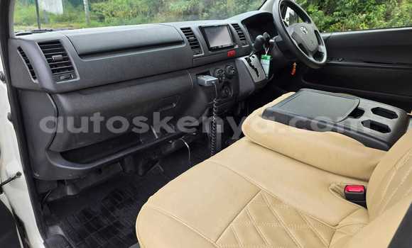 Buy Used Toyota Hiace White Car in Busia in West Kenya Buy Used Toyota Hiace White Car in Busia in West Kenya