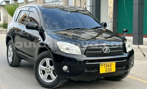 Nunua Ilio tumika Toyota RAV4 Nyeusi Gari ndani ya Griftu nchini Kaskazini Mashariki mwa Kenya Nunua Ilio tumika Toyota RAV4 Nyeusi Gari ndani ya Griftu nchini Kaskazini Mashariki mwa Kenya