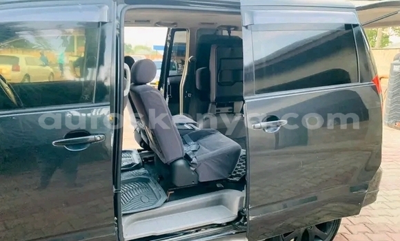 Buy Used Toyota Noah Black Car in Wote in East Kenya Buy Used Toyota Noah Black Car in Wote in East Kenya