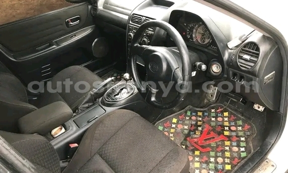 Oofamaa Toyota Altezza White Makiinaa iti Busia keessatti West Kenya keessatti