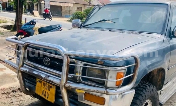 Buy Used Toyota Hilux Other Car in Bute in Northeast Kenya Buy Used Toyota Hilux Other Car in Bute in Northeast Kenya