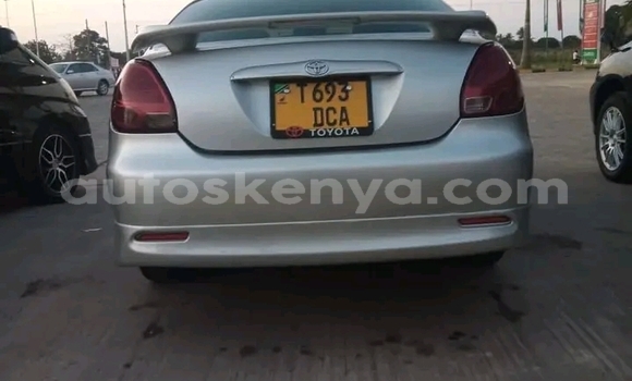 Oofamaa Toyota Verossa Other Makiinaa iti Bute keessatti Northeast Kenya keessatti Oofamaa Toyota Verossa Other Makiinaa iti Bute keessatti Northeast Kenya keessatti
