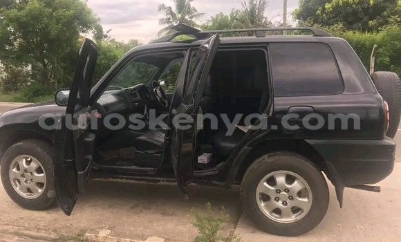 Oofamaa Toyota RAV4 Black Makiinaa iti Busia keessatti West Kenya keessatti Oofamaa Toyota RAV4 Black Makiinaa iti Busia keessatti West Kenya keessatti