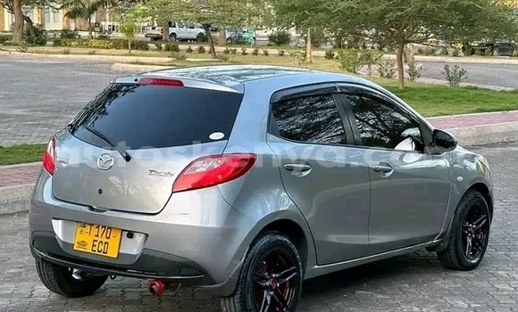 Nunua Ilio tumika Mazda Demio Nyingine Gari ndani ya Busia nchini West Kenya Nunua Ilio tumika Mazda Demio Nyingine Gari ndani ya Busia nchini West Kenya