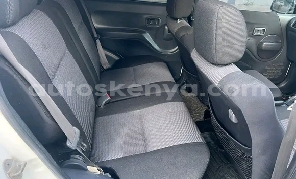 Buy Used Toyota RAV4 White Car in Kajiado in Nairobi Buy Used Toyota RAV4 White Car in Kajiado in Nairobi