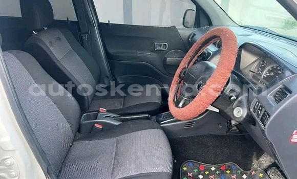 Buy Used Toyota RAV4 White Car in Kajiado in Nairobi Buy Used Toyota RAV4 White Car in Kajiado in Nairobi