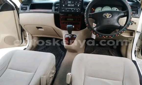 Oofamaa Toyota Spacio White Makiinaa iti Garsen keessatti Coast keessatti Oofamaa Toyota Spacio White Makiinaa iti Garsen keessatti Coast keessatti