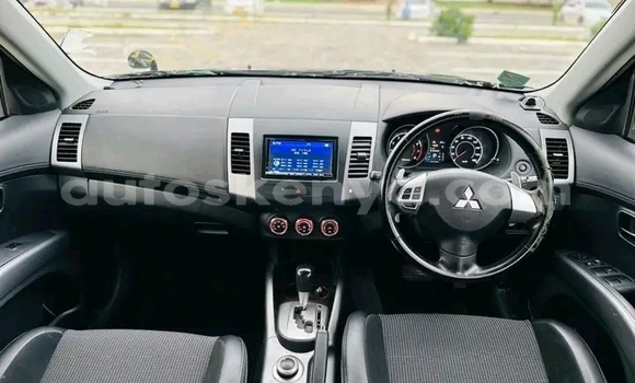 Oofamaa Mitsubishi Outlander Black Makiinaa iti Kikuyu keessatti Nairobi keessatti Oofamaa Mitsubishi Outlander Black Makiinaa iti Kikuyu keessatti Nairobi keessatti