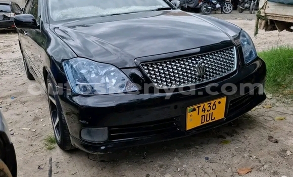 Oofamaa Toyota Cresta Black Makiinaa iti Bute keessatti Northeast Kenya keessatti Oofamaa Toyota Cresta Black Makiinaa iti Bute keessatti Northeast Kenya keessatti