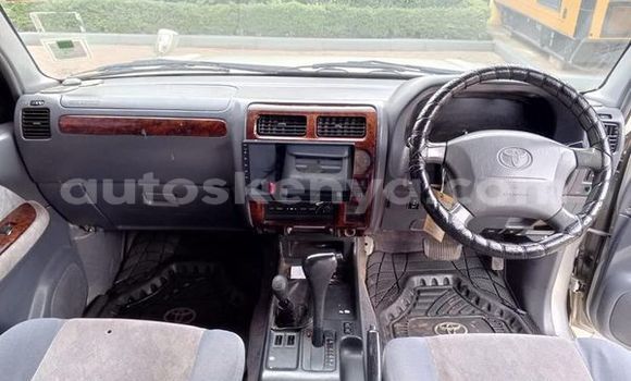 Oofamaa Toyota Prado Other Makiinaa iti Nairobi keessatti Nairobi keessatti Oofamaa Toyota Prado Other Makiinaa iti Nairobi keessatti Nairobi keessatti