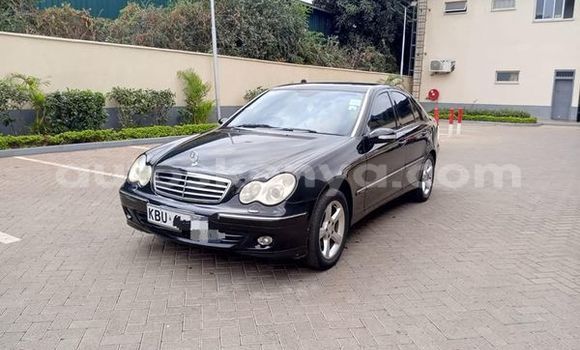 Oofamaa Mercedes-Benz A200 Other Makiinaa iti Nairobi keessatti Nairobi keessatti