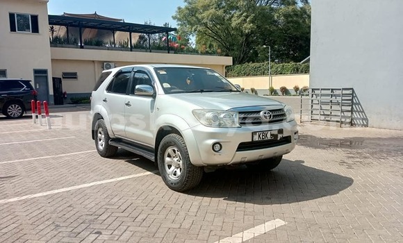 Oofamaa Toyota Fortuner Other Makiinaa iti Nairobi keessatti Nairobi keessatti Oofamaa Toyota Fortuner Other Makiinaa iti Nairobi keessatti Nairobi keessatti
