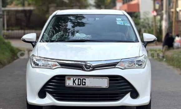 Oofamaa Toyota Axio Other Makiinaa iti Nairobi keessatti Nairobi keessatti