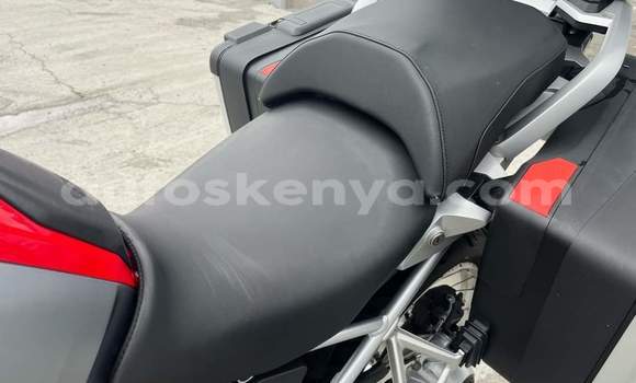 Oofamaa BMW GS White Doqdoqqee iti Nairobi keessatti Nairobi keessatti Oofamaa BMW GS White Doqdoqqee iti Nairobi keessatti Nairobi keessatti