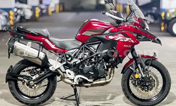 Nunua Ilio tumika Benelli TRK Nyekundu Bike ndani ya Nairobi nchini Nairobi Nunua Ilio tumika Benelli TRK Nyekundu Bike ndani ya Nairobi nchini Nairobi