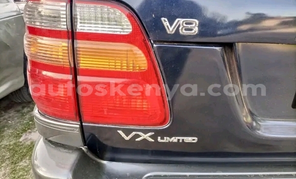 Oofamaa Toyota Land Cruiser Black Makiinaa iti Bomet keessatti Rift Valley keessatti Oofamaa Toyota Land Cruiser Black Makiinaa iti Bomet keessatti Rift Valley keessatti