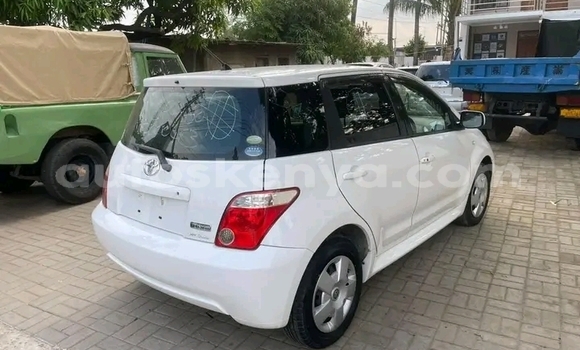 Buy Used Toyota IST White Car in Changamwe in Coast Buy Used Toyota IST White Car in Changamwe in Coast