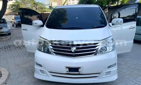 Buy Used Toyota Alphard White Car in Changamwe in Coast Buy Used Toyota Alphard White Car in Changamwe in Coast