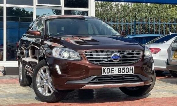 Oofamaa Volvo V60 Cross Country Brown Makiinaa iti Machakos keessatti Nairobi keessatti