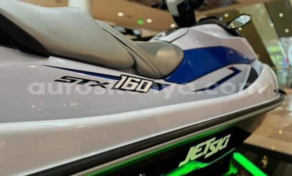 Oofamaa Kawasaki KX White Doqdoqqee iti Nairobi keessatti Nairobi keessatti Oofamaa Kawasaki KX White Doqdoqqee iti Nairobi keessatti Nairobi keessatti