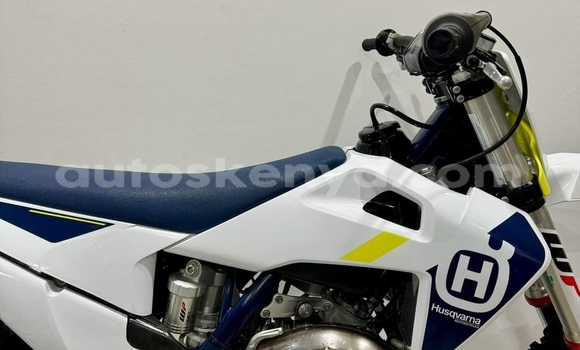 Oofamaa Husqvarna TC White Doqdoqqee iti Nairobi keessatti Nairobi keessatti Oofamaa Husqvarna TC White Doqdoqqee iti Nairobi keessatti Nairobi keessatti