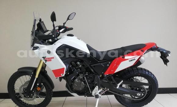Oofamaa Yamaha TENERE White Doqdoqqee iti Nairobi keessatti Nairobi keessatti