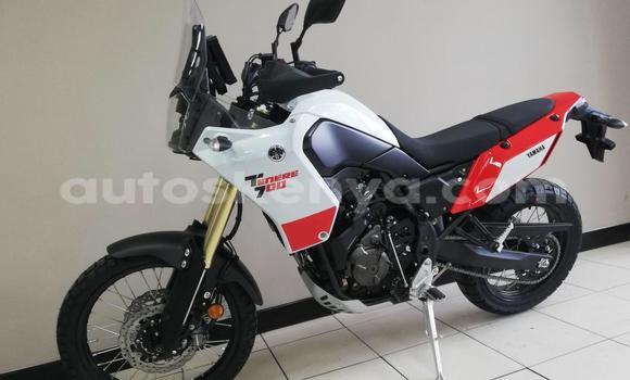 Oofamaa Yamaha TENERE White Doqdoqqee iti Nairobi keessatti Nairobi keessatti Oofamaa Yamaha TENERE White Doqdoqqee iti Nairobi keessatti Nairobi keessatti