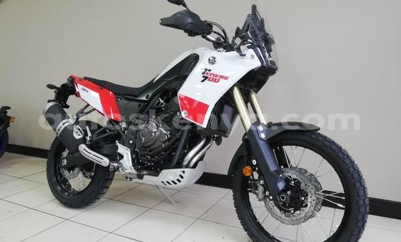 Oofamaa Yamaha TENERE White Doqdoqqee iti Nairobi keessatti Nairobi keessatti Oofamaa Yamaha TENERE White Doqdoqqee iti Nairobi keessatti Nairobi keessatti