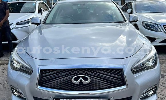 Oofamaa Nissan Skyline Silver Makiinaa iti Machakos keessatti East Kenya keessatti