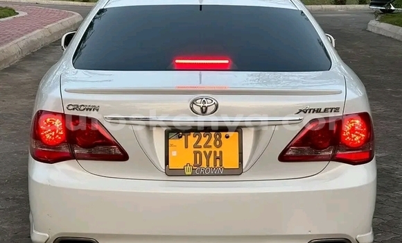 Nunua Ilio tumika Toyota Coaster Nyeupe Gari ndani ya Bute nchini Kaskazini Mashariki mwa Kenya Nunua Ilio tumika Toyota Coaster Nyeupe Gari ndani ya Bute nchini Kaskazini Mashariki mwa Kenya