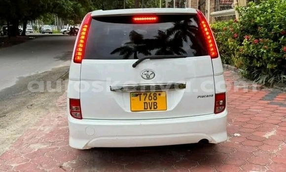 Nunua Ilio tumika Toyota IST Nyeupe Gari ndani ya Chuka nchini Mashariki ya Kenya Nunua Ilio tumika Toyota IST Nyeupe Gari ndani ya Chuka nchini Mashariki ya Kenya