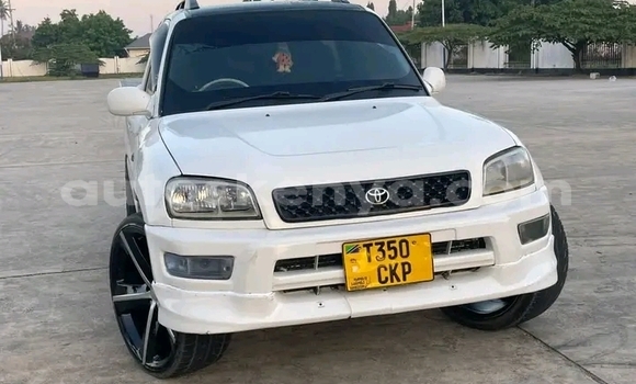 Nunua Ilio tumika Toyota RAV4 Nyingine Gari ndani ya Changamwe nchini Pwani Nunua Ilio tumika Toyota RAV4 Nyingine Gari ndani ya Changamwe nchini Pwani