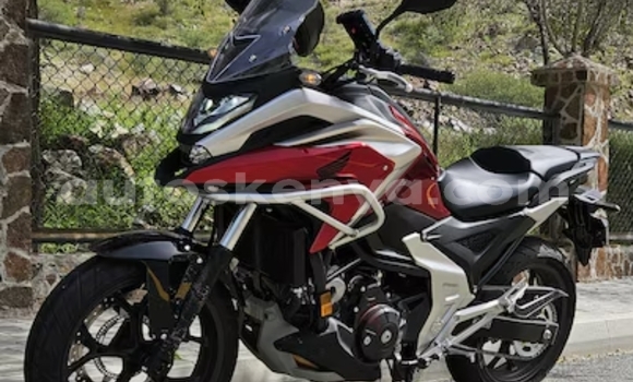 Oofamaa Honda NC Red Doqdoqqee iti Nairobi keessatti Nairobi keessatti