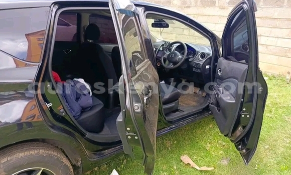 Nunua Ilio tumika Nissan Note Nyeusi Gari ndani ya Griftu nchini Kaskazini Mashariki mwa Kenya Nunua Ilio tumika Nissan Note Nyeusi Gari ndani ya Griftu nchini Kaskazini Mashariki mwa Kenya