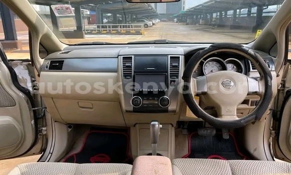 Nunua Ilio tumika Nissan tiida Nyingine Gari ndani ya Isiolo nchini Mashariki ya Kenya Nunua Ilio tumika Nissan tiida Nyingine Gari ndani ya Isiolo nchini Mashariki ya Kenya