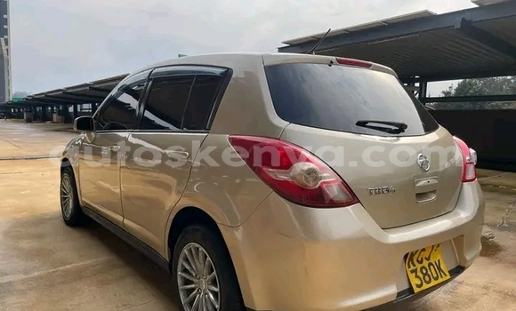 Nunua Ilio tumika Nissan tiida Nyingine Gari ndani ya Isiolo nchini Mashariki ya Kenya Nunua Ilio tumika Nissan tiida Nyingine Gari ndani ya Isiolo nchini Mashariki ya Kenya