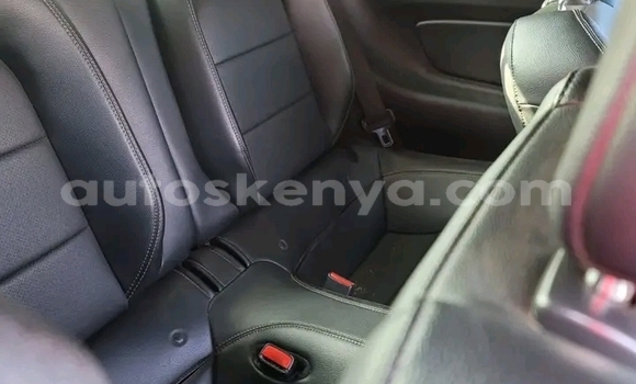 Nunua Ilio tumika GMC Typhoon Bluu Gari ndani ya Griftu nchini Kaskazini Mashariki mwa Kenya