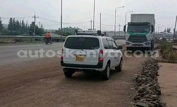 Nunua Ilio tumika Toyota Probox Nyeupe Gari ndani ya Kangonde nchini Mashariki Nunua Ilio tumika Toyota Probox Nyeupe Gari ndani ya Kangonde nchini Mashariki