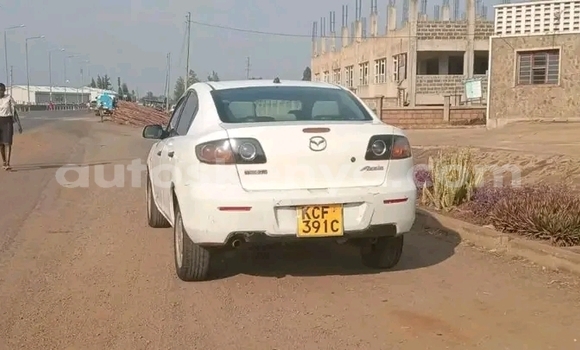 Nunua Ilio tumika Mazda Axela Nyeupe Gari ndani ya Bute nchini Kaskazini Mashariki mwa Kenya Nunua Ilio tumika Mazda Axela Nyeupe Gari ndani ya Bute nchini Kaskazini Mashariki mwa Kenya