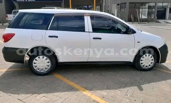 Nunua Ilio tumika Nissan Datsun Nyeupe Gari ndani ya Nanyuki nchini Bonde la Ufafanuzi Nunua Ilio tumika Nissan Datsun Nyeupe Gari ndani ya Nanyuki nchini Bonde la Ufafanuzi