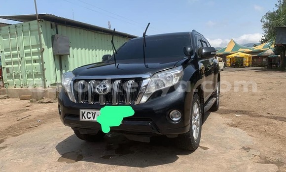 Oofamaa Toyota Prado Black Makiinaa iti Bungoma keessatti West Kenya keessatti Oofamaa Toyota Prado Black Makiinaa iti Bungoma keessatti West Kenya keessatti