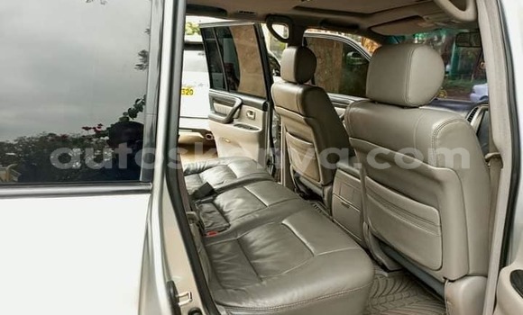 Oofamaa Toyota Land Cruiser Other Makiinaa iti Bomet keessatti Rift Valley keessatti Oofamaa Toyota Land Cruiser Other Makiinaa iti Bomet keessatti Rift Valley keessatti